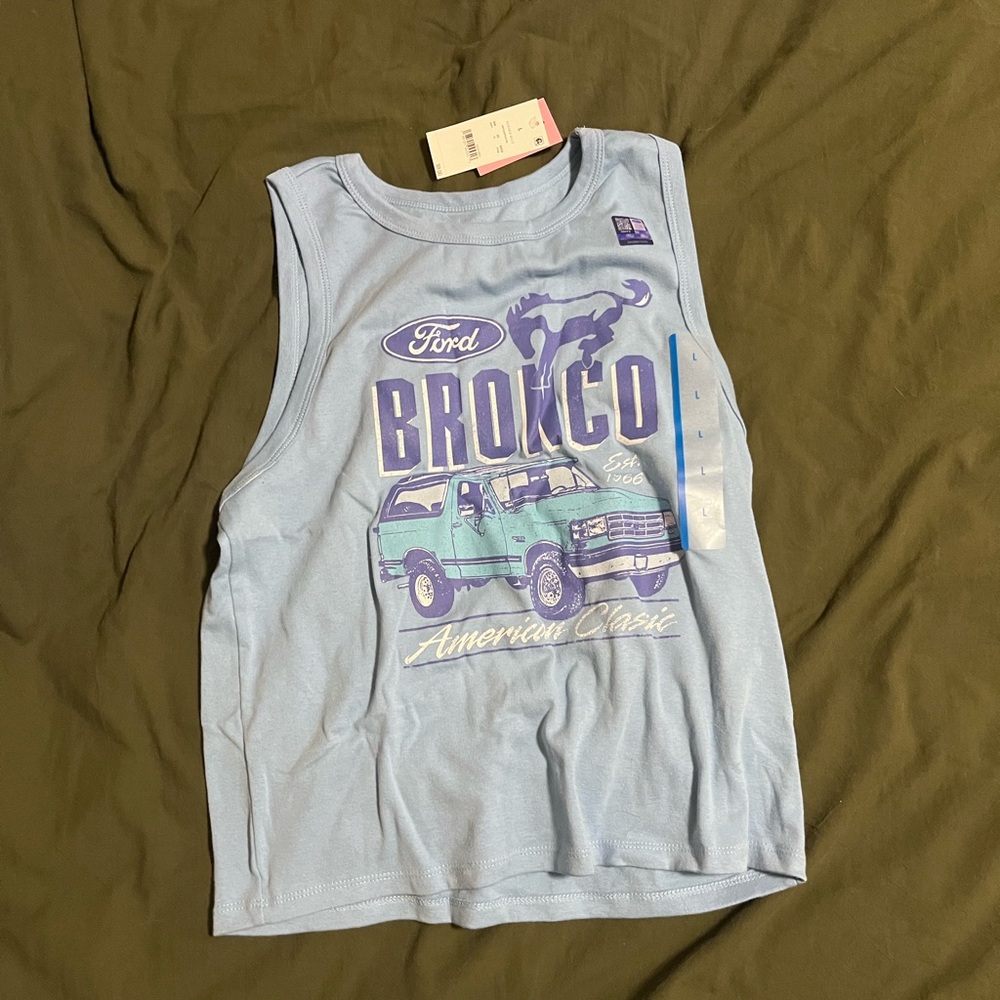 🦕Ford bronco graphic tank top